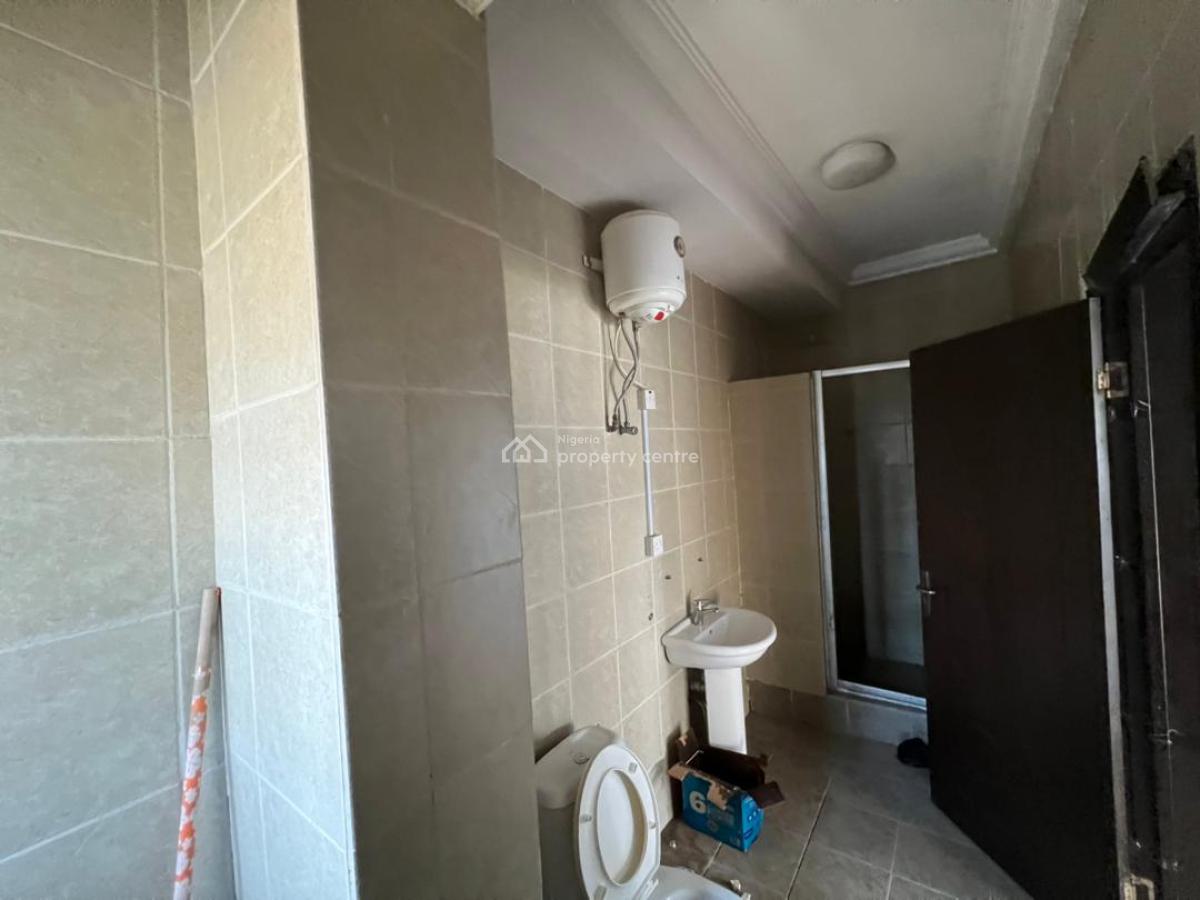 3 Bedrooms Apartment, Lekki Phase 1, Lekki, Lagos, Flat / Apartment for Sale