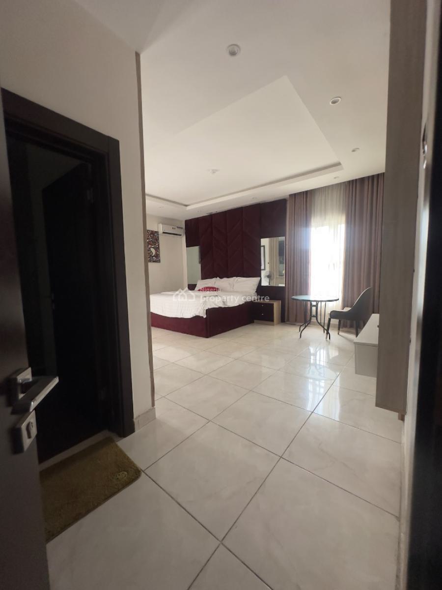 Extremely Spacious 3 Bedroom Apartment and a Bq, Lekki Right, Lekki Phase 1, Lekki, Lagos, Flat / Apartment for Rent