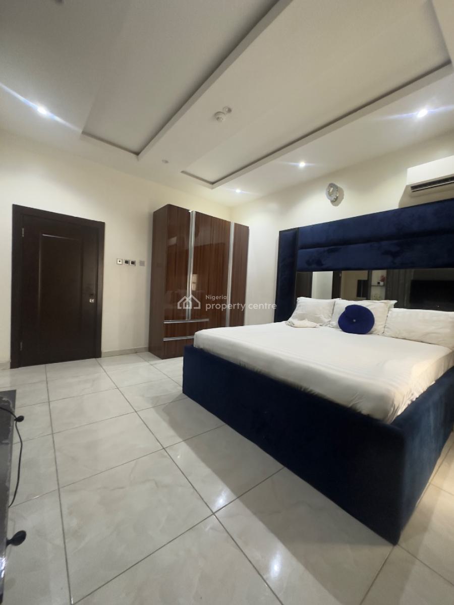 Extremely Spacious 3 Bedroom Apartment and a Bq, Lekki Right, Lekki Phase 1, Lekki, Lagos, Flat / Apartment for Rent