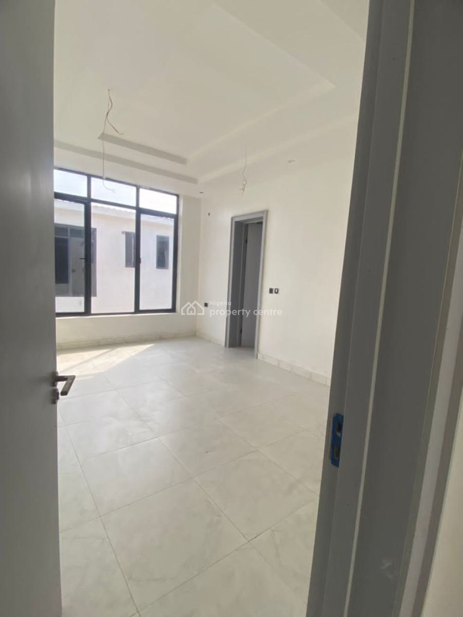 Newly Built 4 Units of 2 Bedroom Penthouse Apartments with Open-plan, Ikate Elegushi, Lekki, Lagos, Flat / Apartment for Rent