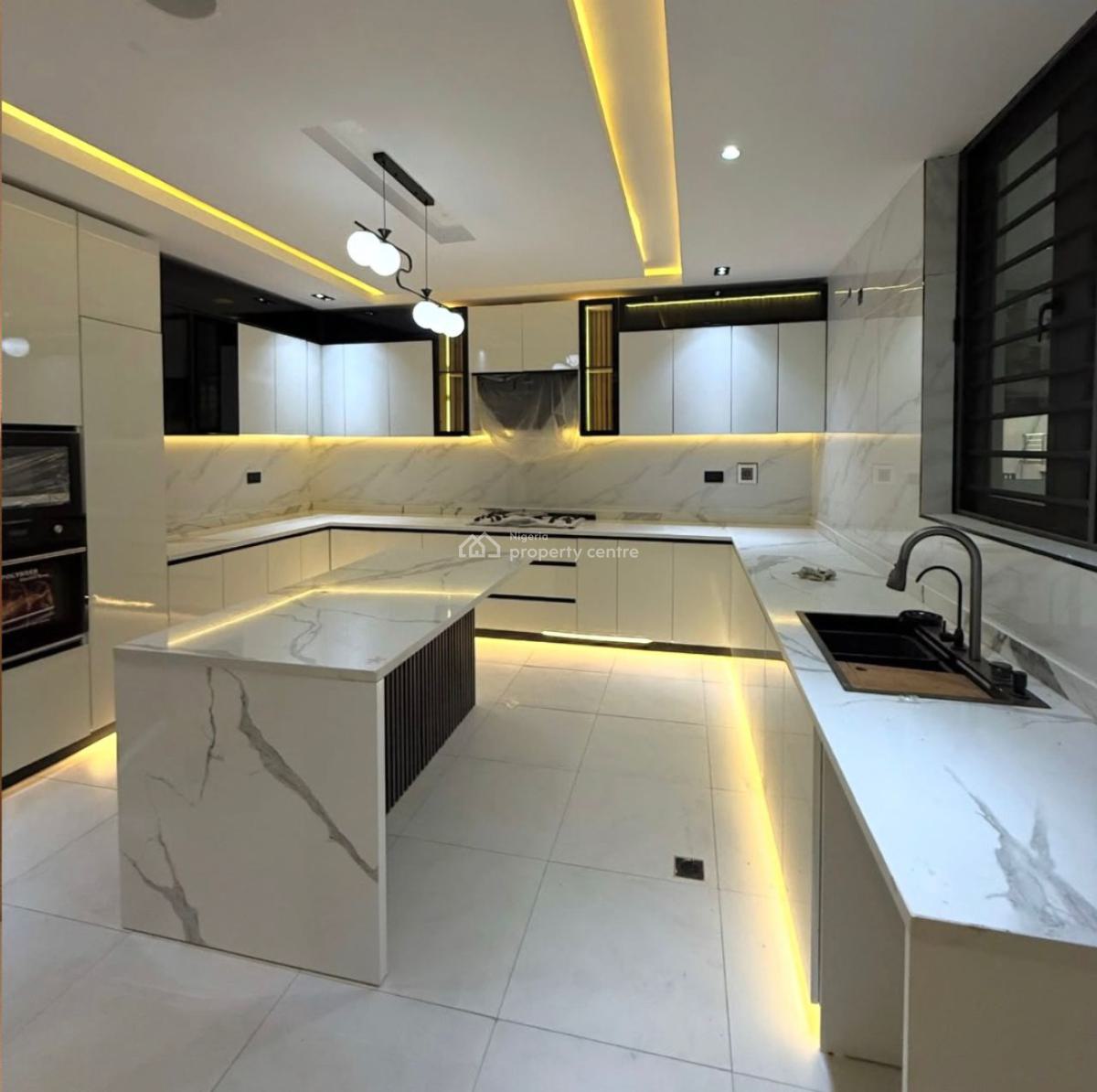 Luxury 6 Bedroom Detached Duplex, Guzape District, Abuja, Detached Duplex for Sale