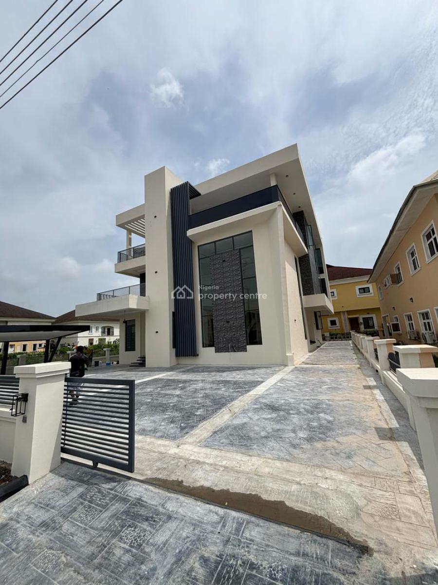 Spacious Well Finished 5 Bedroom House on 700sqm, Northern Foreshore Estate By Chevron Drive, Lekki, Lagos, Detached Duplex for Sale