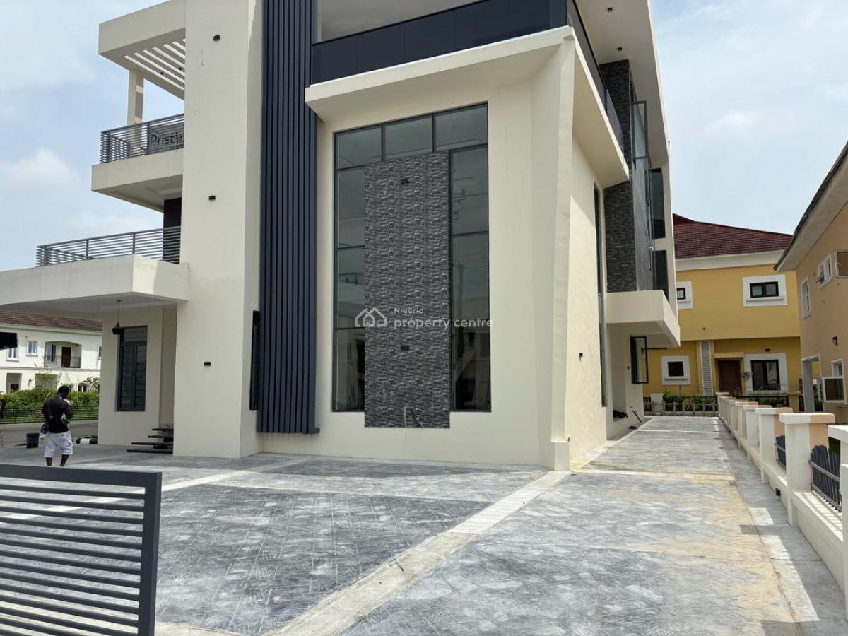 Spacious Well Finished 5 Bedroom House on 700sqm, Northern Foreshore Estate By Chevron Drive, Lekki, Lagos, Detached Duplex for Sale