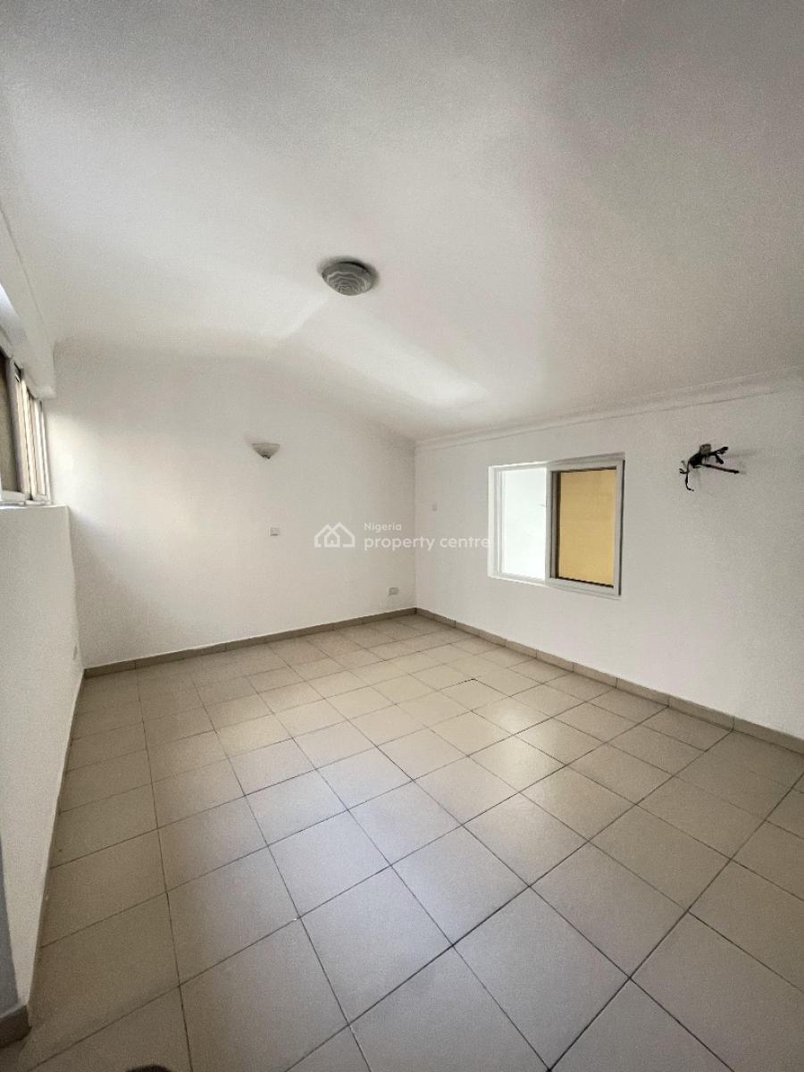 3 Bedroom Penthouse, Cromwell Court Estate, Chevron Drive, Osapa, Lekki, Lagos, Flat / Apartment for Sale