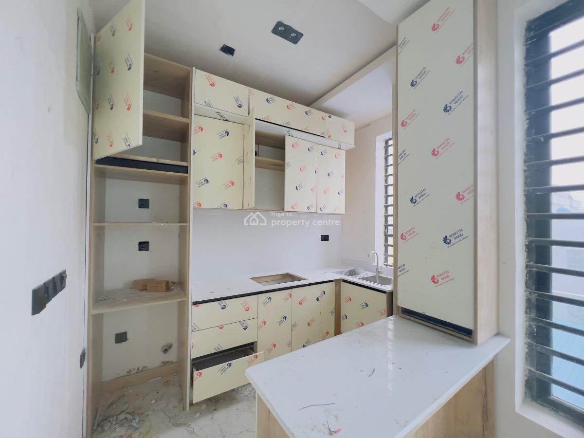 2bedroom Flat, Orchid Road, Lekki, Lagos, Flat / Apartment for Sale