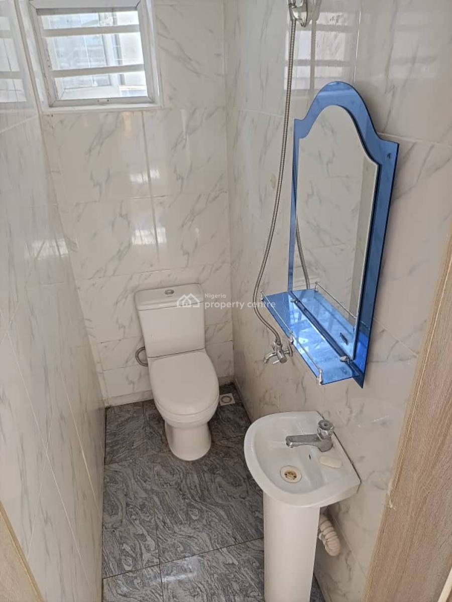 Spacious Studio Apartment with Excellent Features, Orchid Road, Lekki, Lagos, Self Contain (single Rooms) for Rent