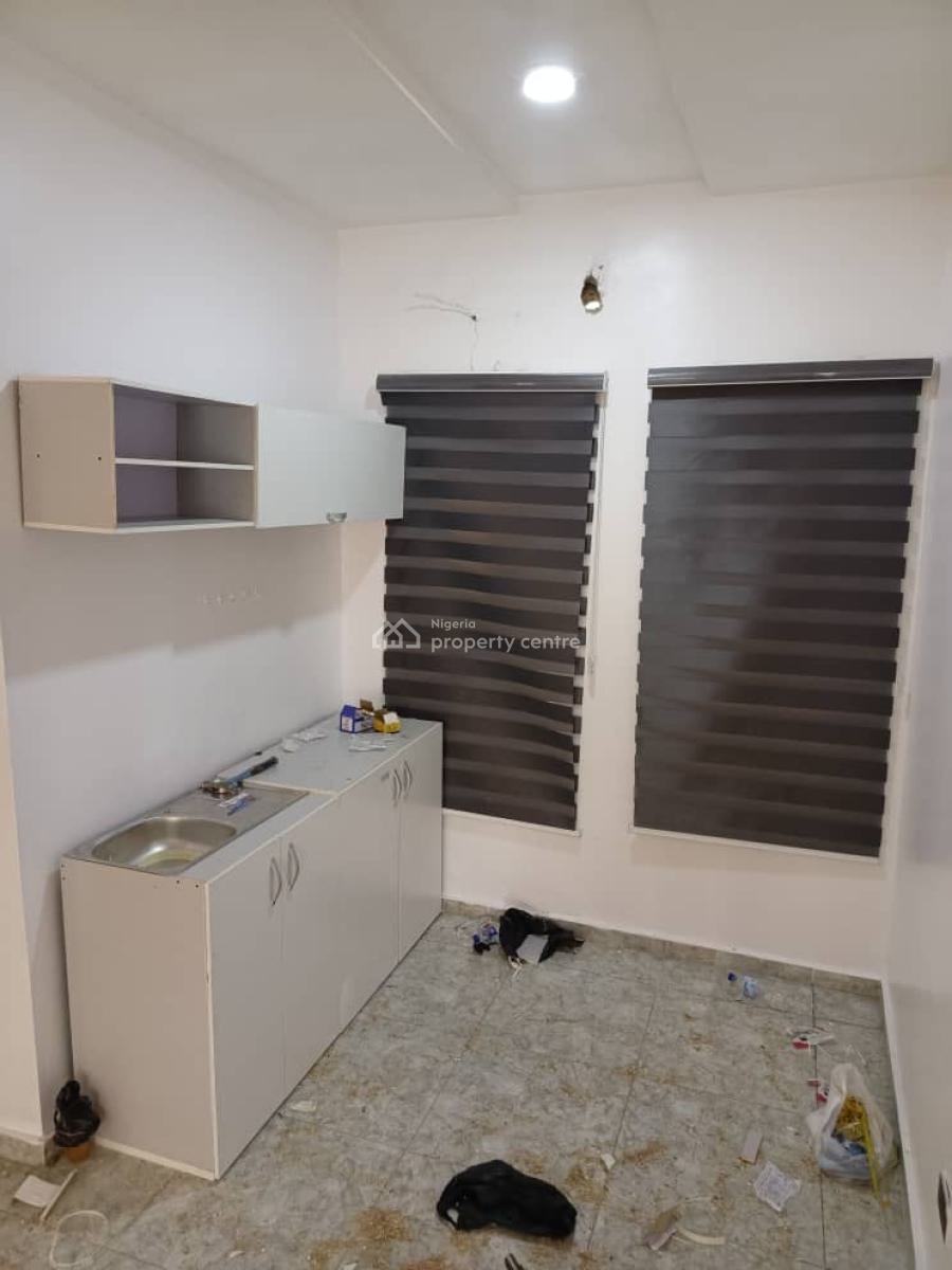Spacious Studio Apartment with Excellent Features, Orchid Road, Lekki, Lagos, Self Contain (single Rooms) for Rent