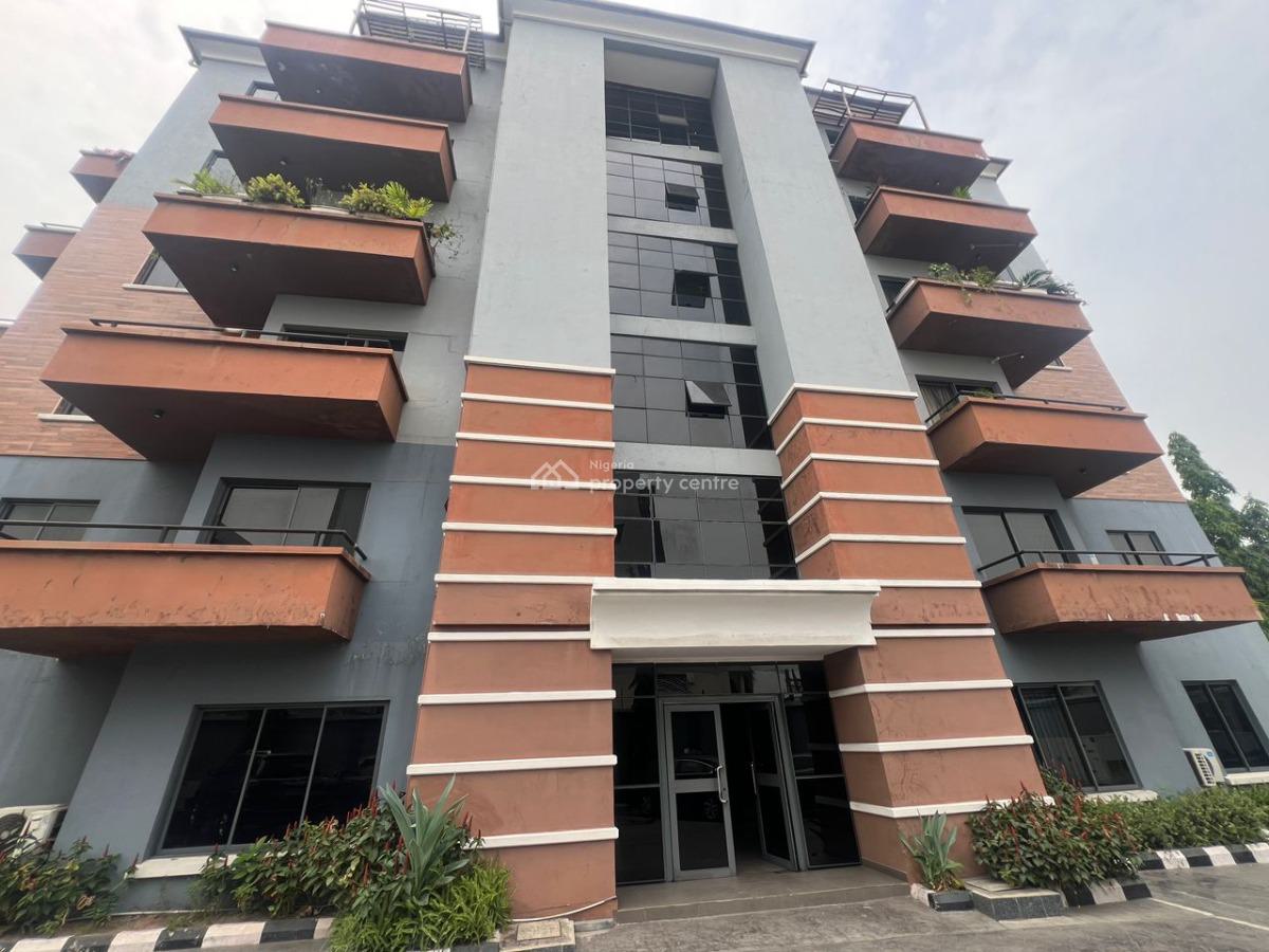 3 Bedroom Apartment with a Bq on The 3rd Floor, Lekki Phase 1, Lekki, Lagos, House for Rent