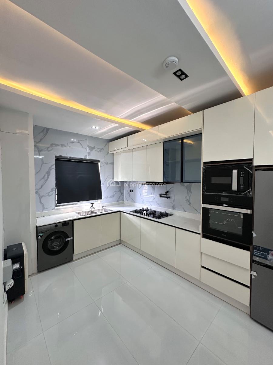 Furnished 3 Bed Apartment, Off Freedom Way, Lekki Phase 1, Lekki Phase 1, Lekki, Lagos, Flat / Apartment for Sale