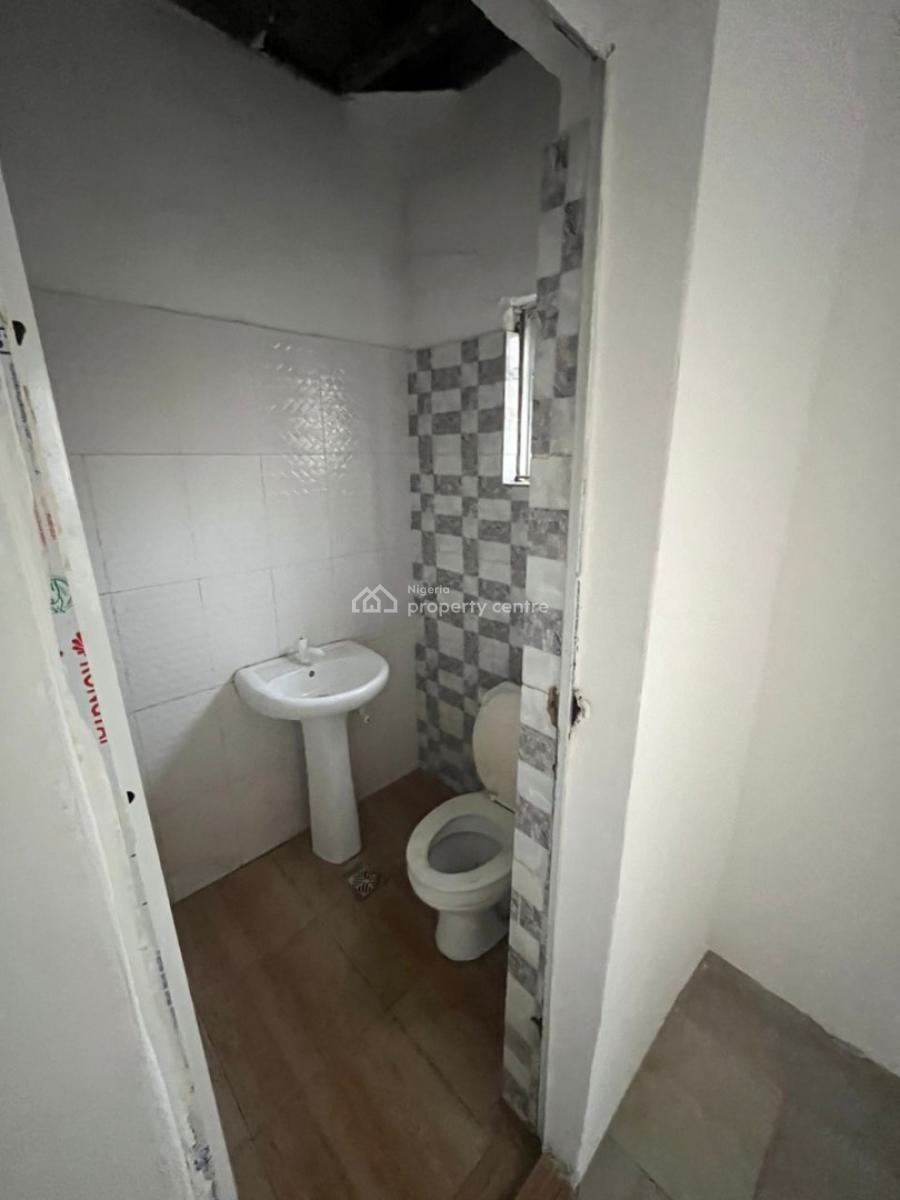 Beautiful Roomself Contain, Lekki Phase 1, Lekki, Lagos, Self Contain (single Rooms) for Rent