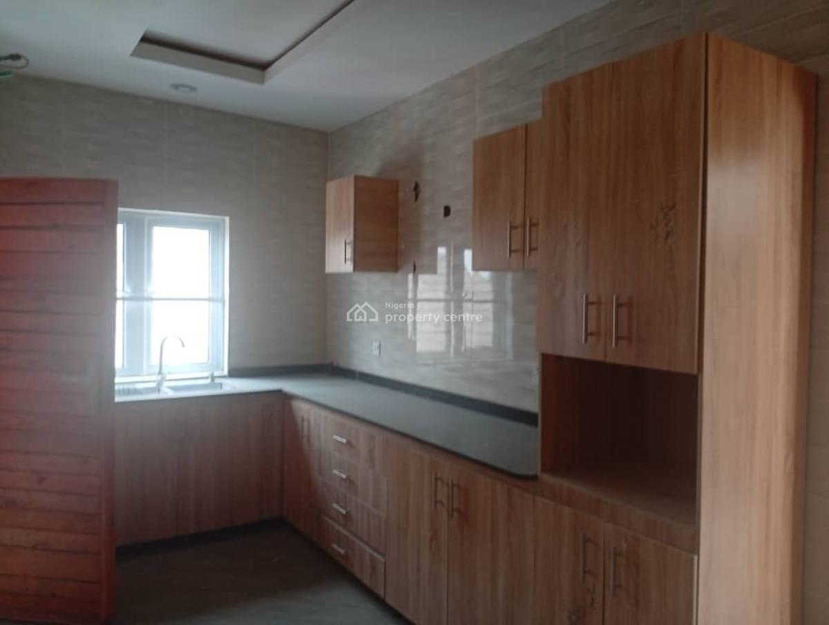 Newly Built and Well Finished 2 Bed Flat on The 2nd Floor, Off Muiz Banire Street, Lekki Phase 2, Lekki, Lagos, Flat / Apartment for Rent
