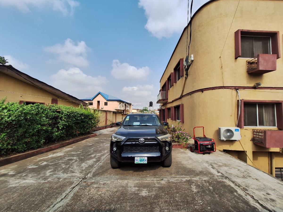 Demolishable 6nos 3bed Flat on a Land Area of Approximately 1,300sqm, Ikeja, Lagos, Residential Land for Sale