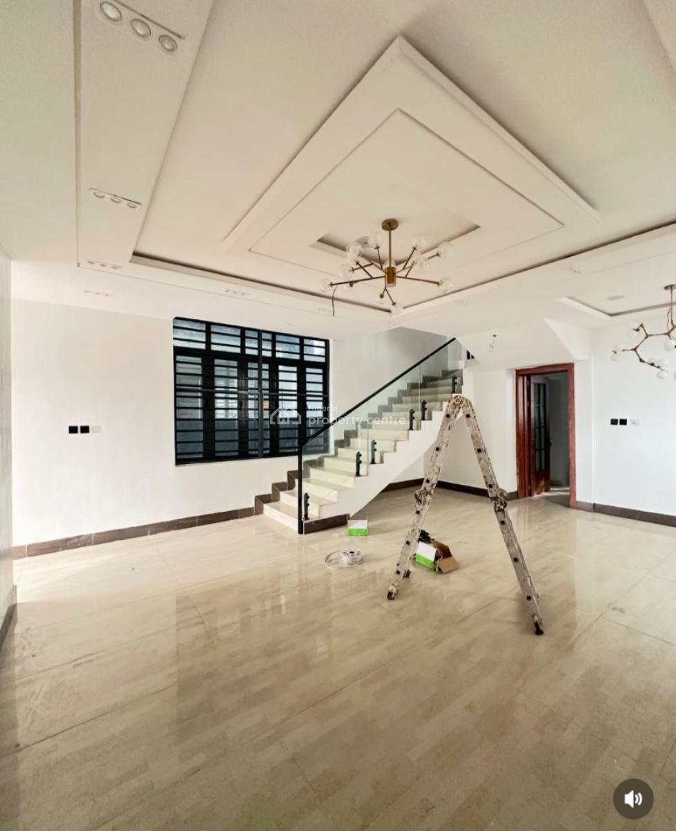 5 Bedroom Duplex with Bq, Pool and Parking Space, Lekki Phase 1, Lekki, Lagos, Detached Duplex for Rent
