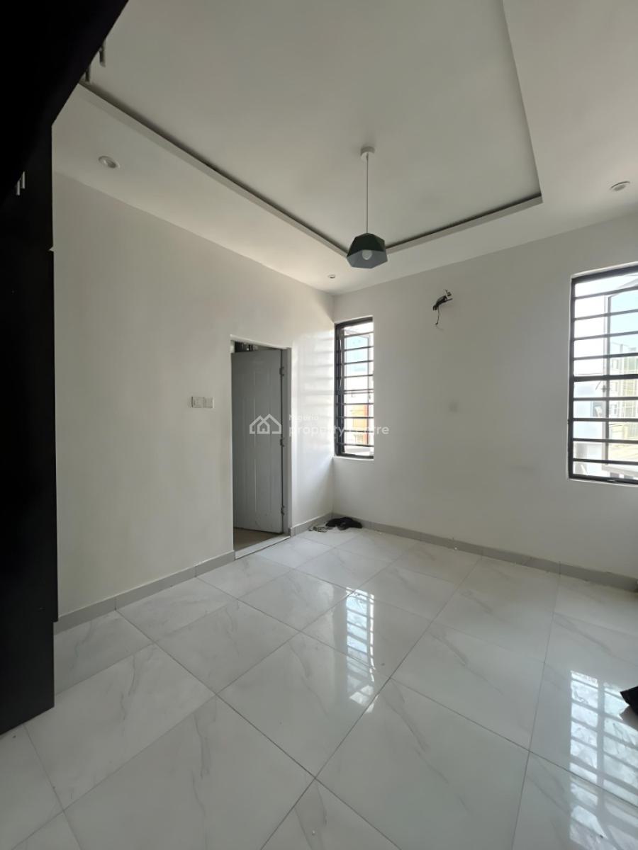 Luxurious 2 - Bedroom Apartment, Ologolo Lekki, Lagos, Ologolo, Lekki, Lagos, Flat / Apartment for Rent
