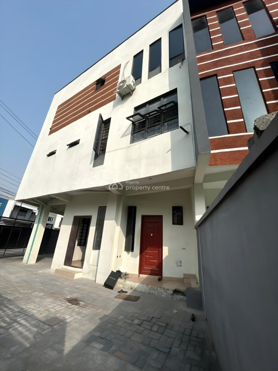 Luxurious 2 - Bedroom Apartment, Ologolo Lekki, Lagos, Ologolo, Lekki, Lagos, Flat / Apartment for Rent