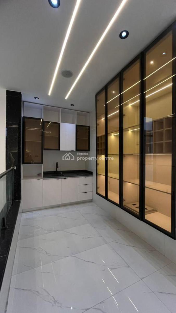 Beautifully Built 5 Bedroom Fully Detached Duplex with  Bq, Lekki, Lagos, Detached Duplex for Sale