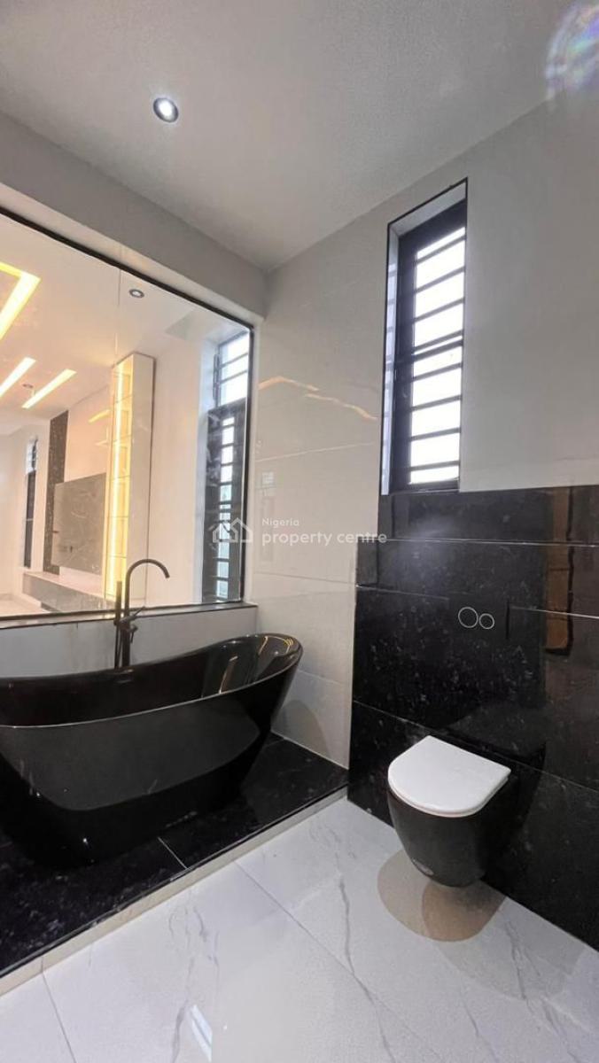 Beautifully Built 5 Bedroom Fully Detached Duplex with  Bq, Lekki, Lagos, Detached Duplex for Sale