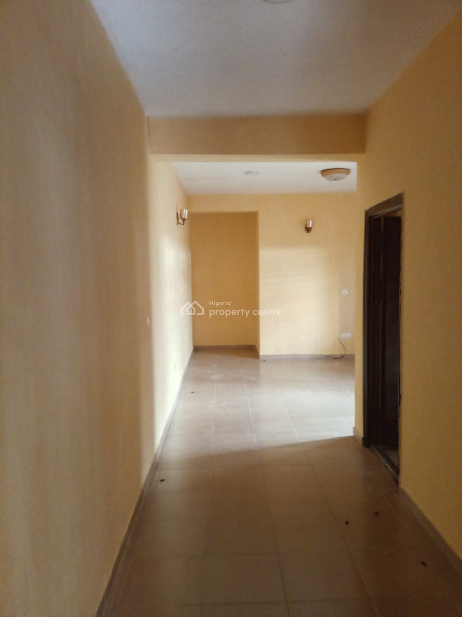 Spacious 2 Bedroom Apartment, Off Mobil Road, Ajah, Lagos, Flat / Apartment for Rent