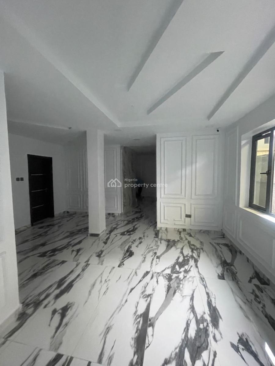 Building with 3 Available Floors, Lekki Phase 1, Lekki, Lagos, Commercial Property for Rent