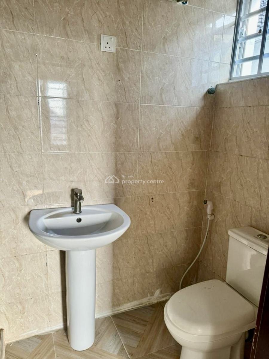 Serviced Luxury and Standard for Corporate Person, Chevron Altery(well Secured Estate), Lekki, Lagos, Mini Flat (room and Parlour) for Rent