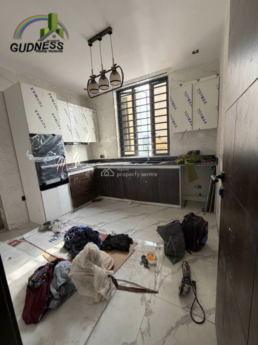 Brand New 3 Bedroom Apartment with Bq, Lekki Phase 1, Lekki, Lagos, Flat / Apartment for Rent