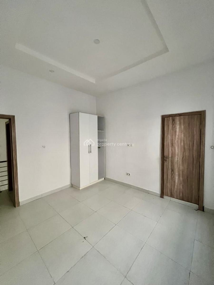Luxury and Elegant in Serene Environment, Orchid Road (2nd Toll Gate), Lekki, Lagos, Semi-detached Duplex for Rent