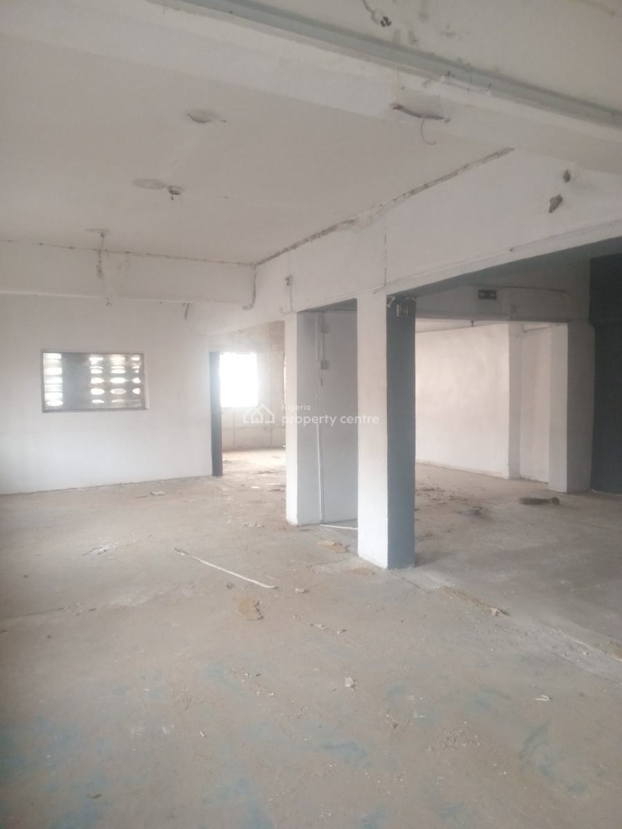 Hallspace, Off Montgomery, Yaba, Lagos, Commercial Property for Rent