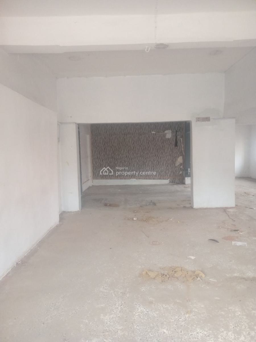 Hallspace, Off Montgomery, Yaba, Lagos, Commercial Property for Rent