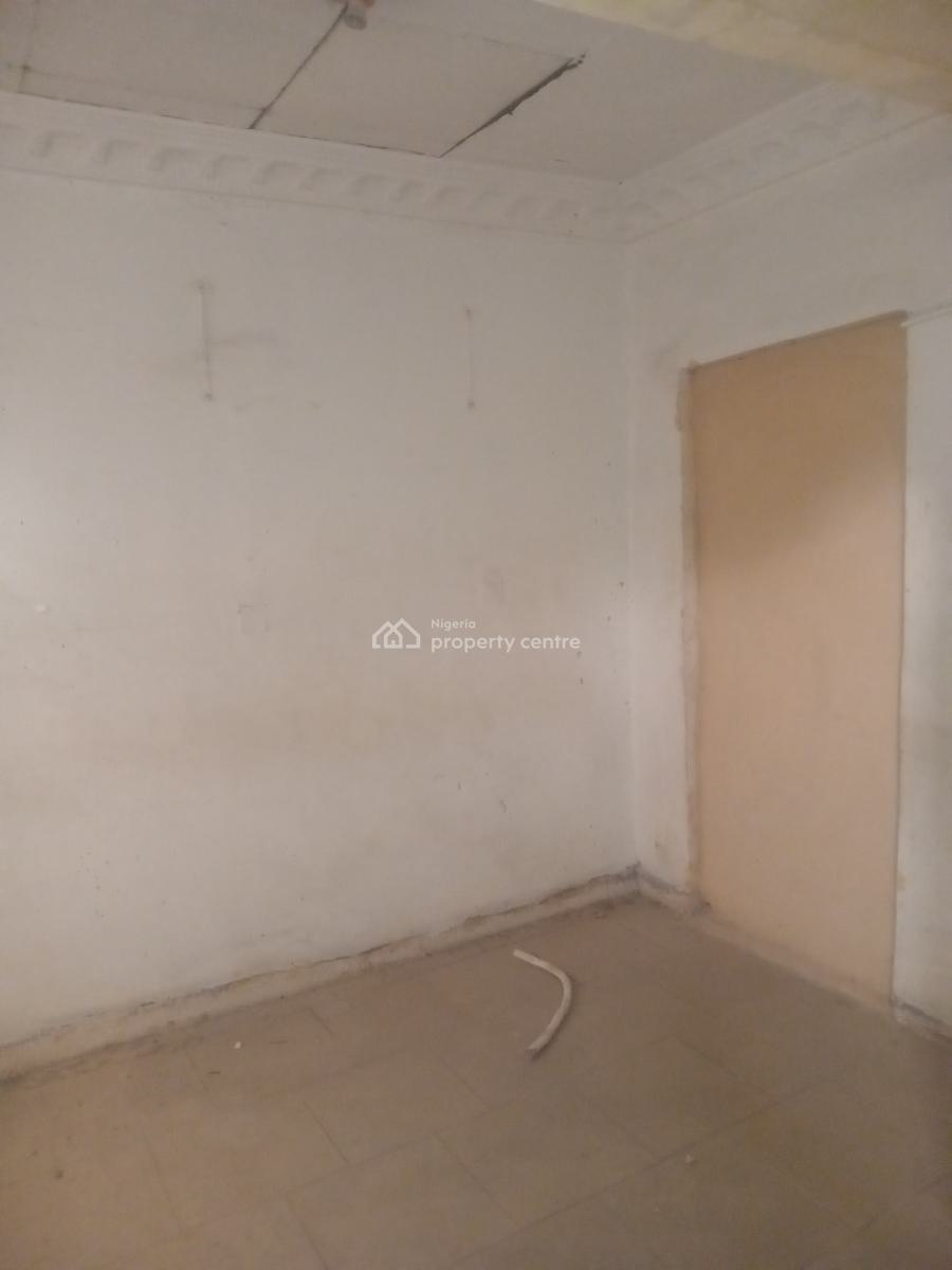 Hallspace, Off Montgomery, Yaba, Lagos, Commercial Property for Rent