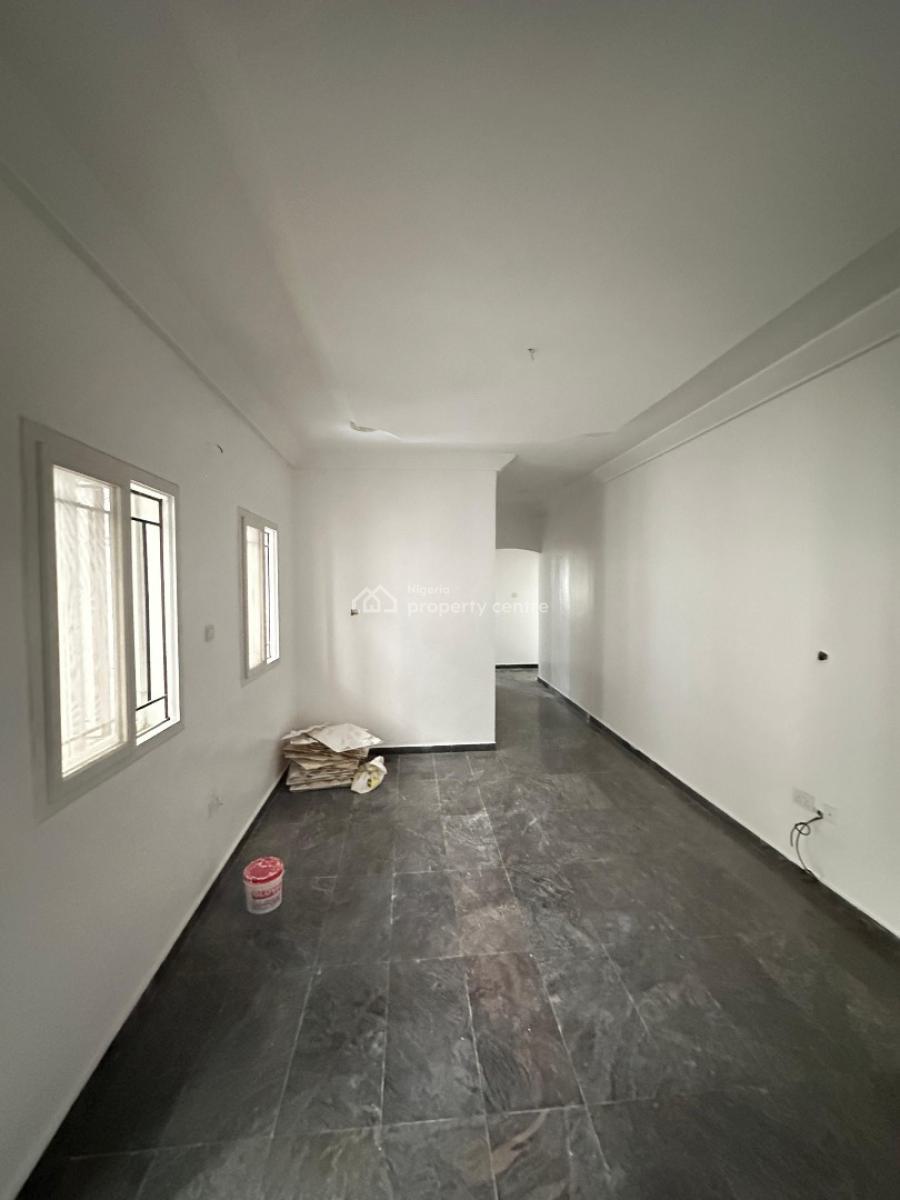 Commercial 2 Bedroom Apartment, Lekki Phase 1, Lekki, Lagos, Commercial Property for Rent