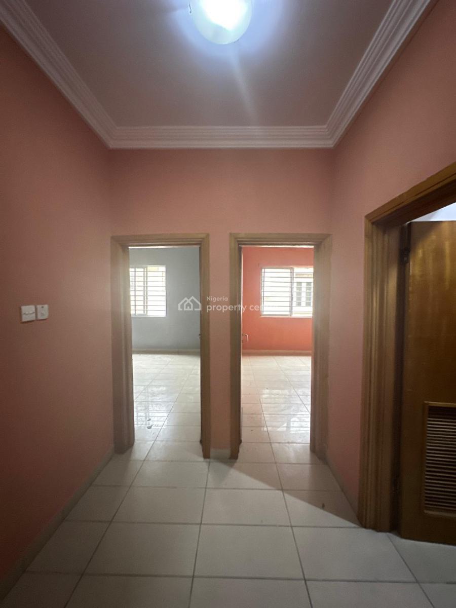 Newly Renovated 4 Bedroom Terrace Duplex with a Standard Spacious Bq, Lekki Phase 1, Lekki, Lagos, Terraced Duplex for Rent