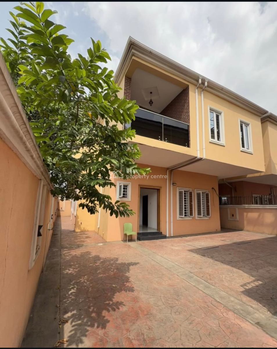 5 Bedroom House with a Bq, Airport Road, Ikeja, Lagos, Detached Duplex for Sale