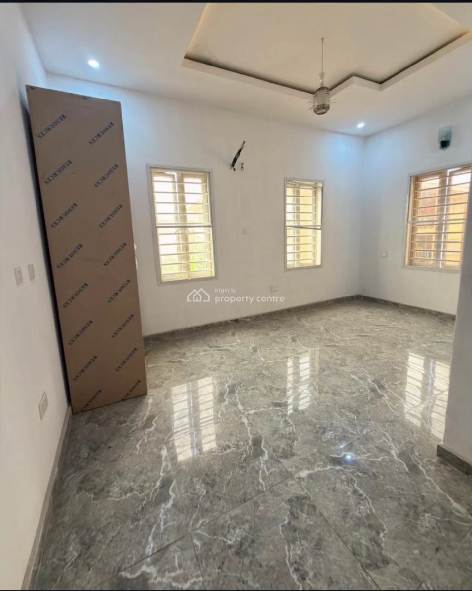 5 Bedroom House with a Bq, Airport Road, Ikeja, Lagos, Detached Duplex for Sale