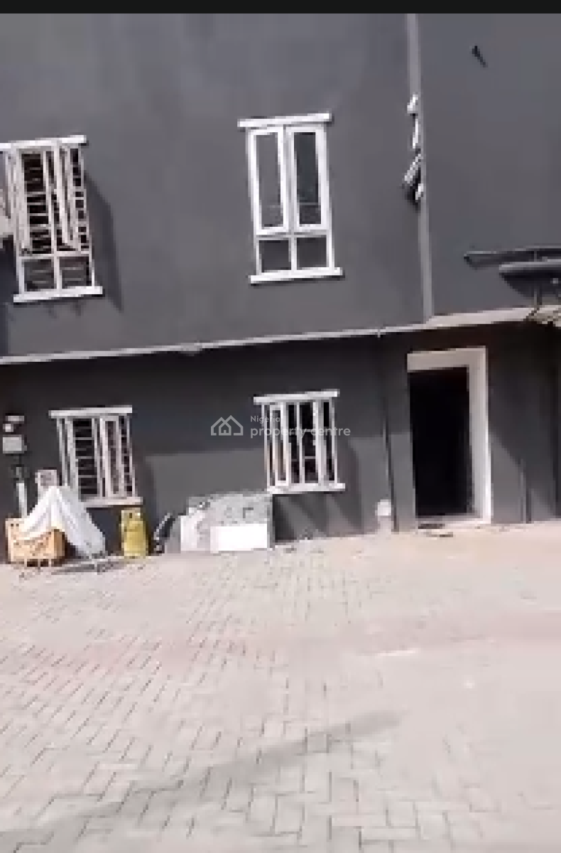 3 Units of Newly Renovated 4-bedroom Terrace Duplexes, Bakare Estate, Agungi, Lekki, Lagos, Terraced Duplex for Rent