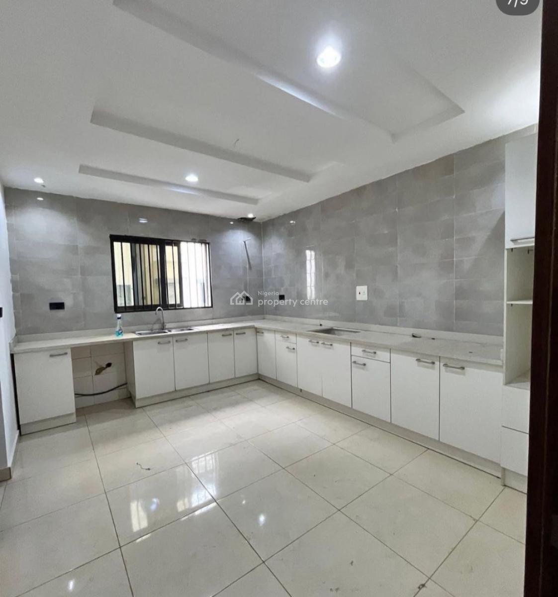 Specious 2bedrooms Apartment with Bq, Lekki Phase I, Lekki, Lagos, Flat / Apartment for Rent