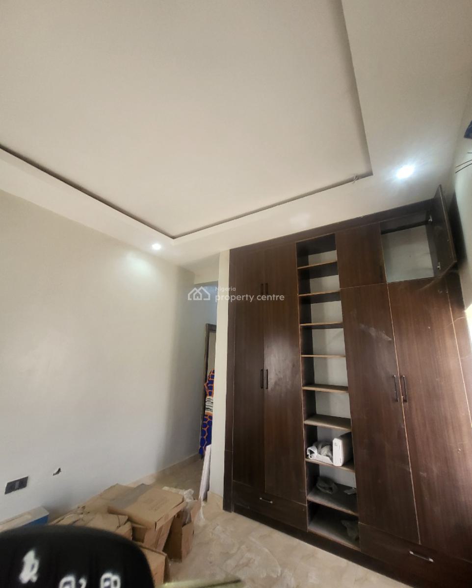 Luxurious Massive 2 Bedroom Flat with Bq, By Kia Academy, Wuye, Abuja, Flat / Apartment for Rent