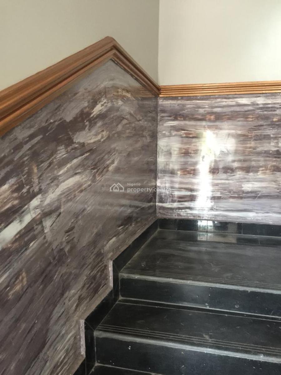 Executive & Standard 3-bedroom Flat Apartment, Iponri, Surulere, Lagos, Flat / Apartment for Rent