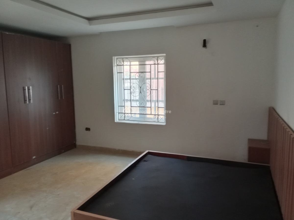 Slightly Furnished Luxury 3-bedroom Apartment, Guzape District, Abuja, Flat / Apartment for Rent