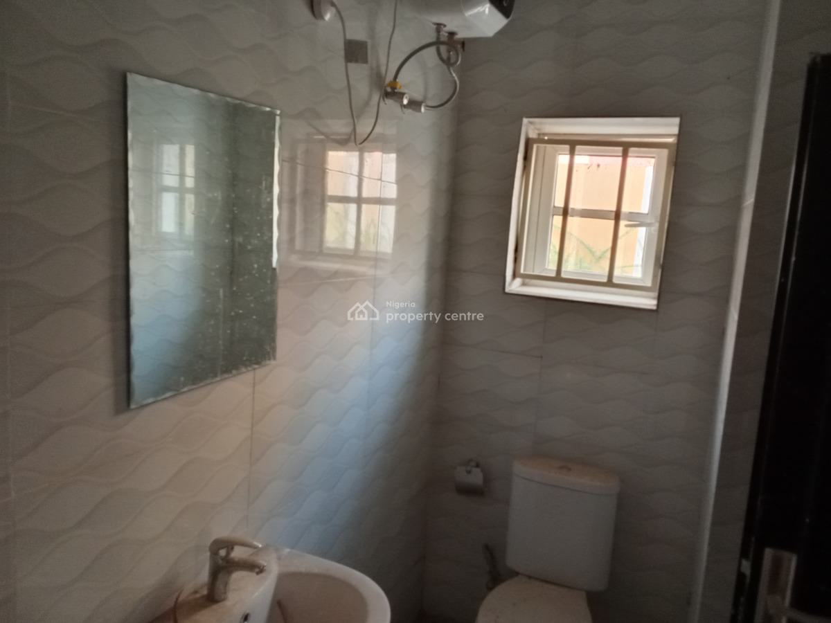 Slightly Furnished Luxury 3-bedroom Apartment, Guzape District, Abuja, Flat / Apartment for Rent