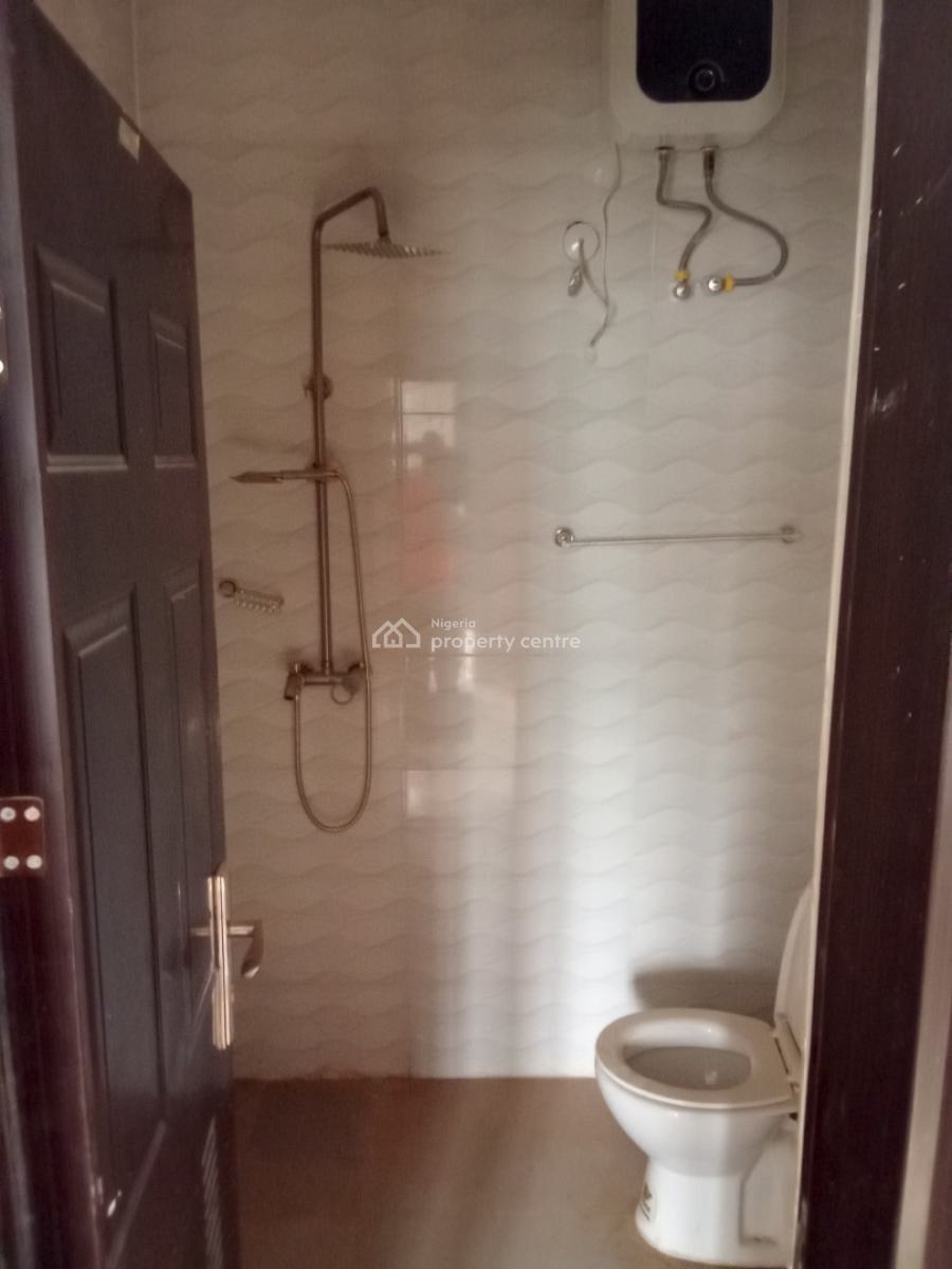 Slightly Furnished Luxury 3-bedroom Apartment, Guzape District, Abuja, Flat / Apartment for Rent