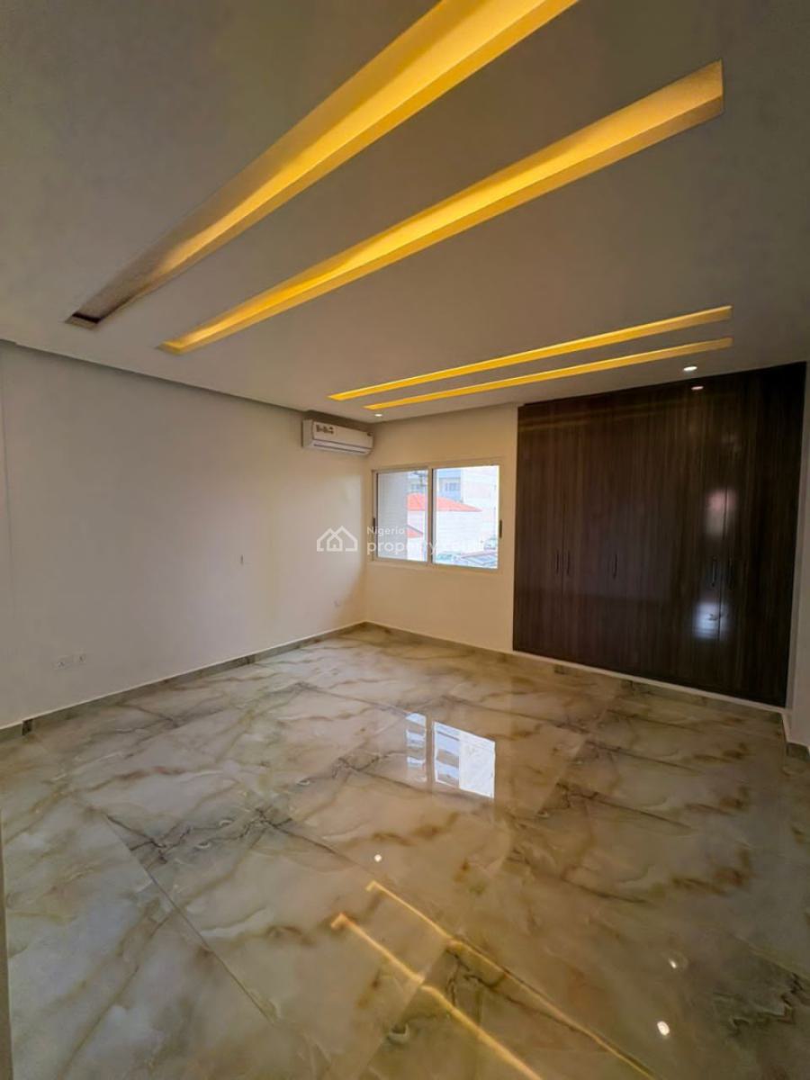 3 Bed Apartment (1st Floor) + Pool & Gym Available, Ikoyi, Lagos, Flat / Apartment for Rent