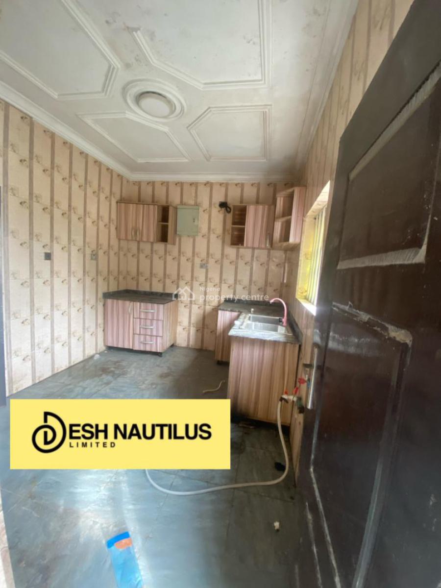 Standard 2 Bedroom Apartment in a Serene Neighborhood, Road 14 Block 28 Plot 11, Lekki Phase 2, Lekki, Lagos, Flat / Apartment for Rent