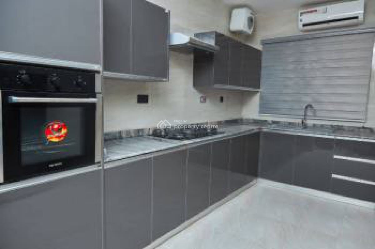 Fully Furnished/servived 4-bedroom Semi-detached Duplex, Guzape District, Abuja, Semi-detached Duplex for Rent