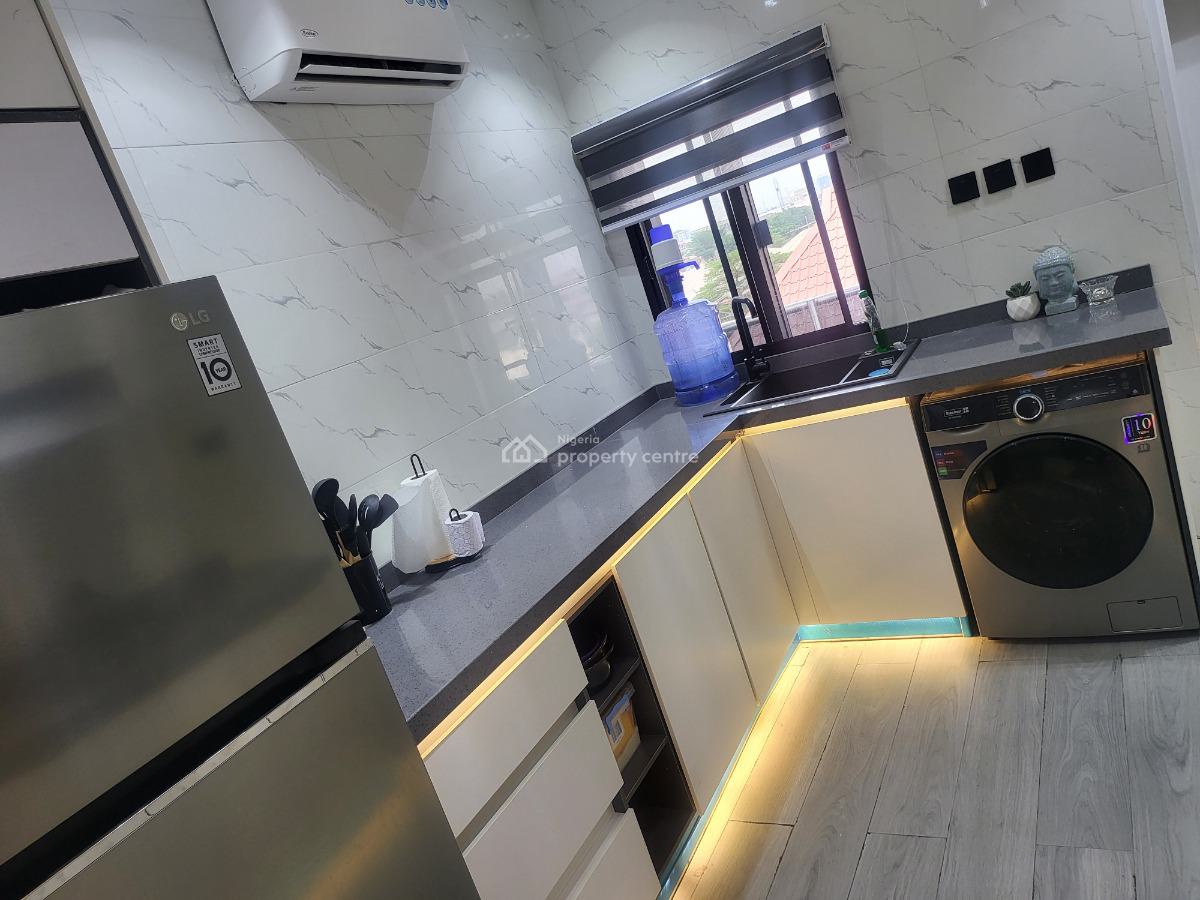 Luxury 3-bedroom Apartment with Swimming Pool & Gym, Lekki Phase 1, Lekki, Lagos, Flat / Apartment for Sale