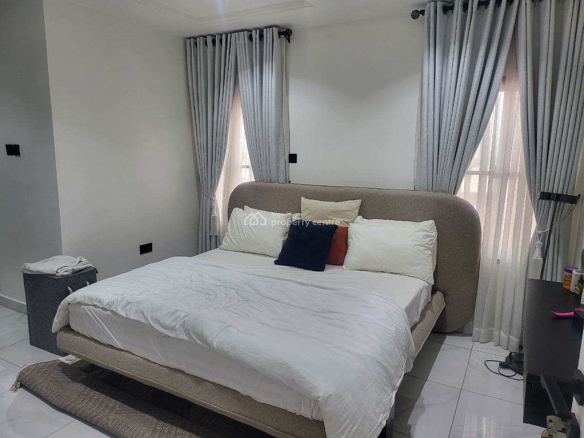 Luxury 3-bedroom Apartment with Swimming Pool & Gym, Lekki Phase 1, Lekki, Lagos, Flat / Apartment for Sale