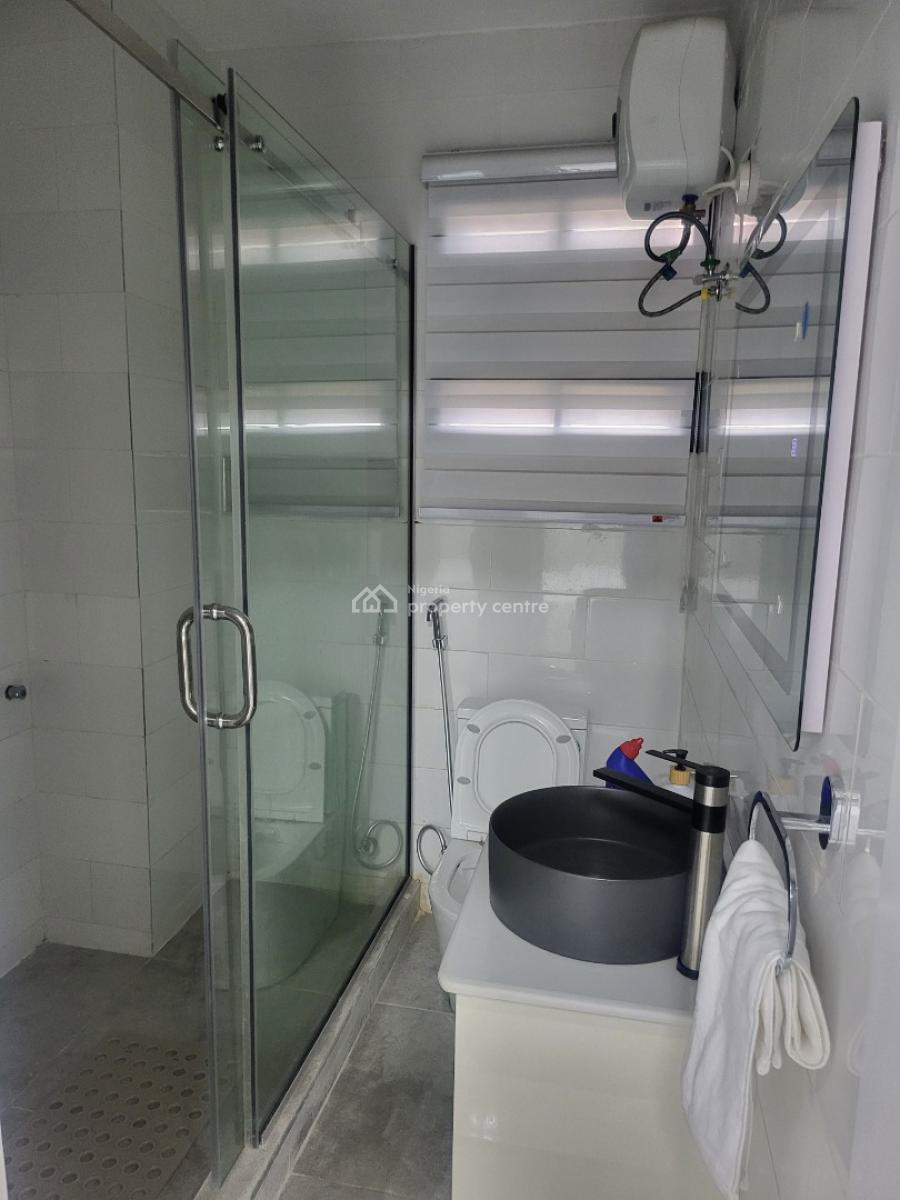 Luxury 3-bedroom Apartment with Swimming Pool & Gym, Lekki Phase 1, Lekki, Lagos, Flat / Apartment for Sale