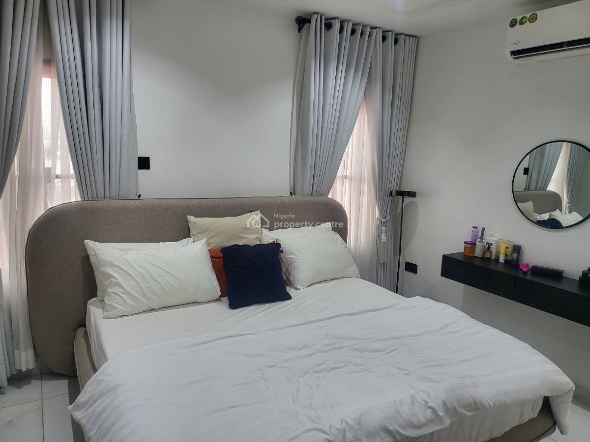 Luxury 3-bedroom Apartment with Swimming Pool & Gym, Lekki Phase 1, Lekki, Lagos, Flat / Apartment for Sale