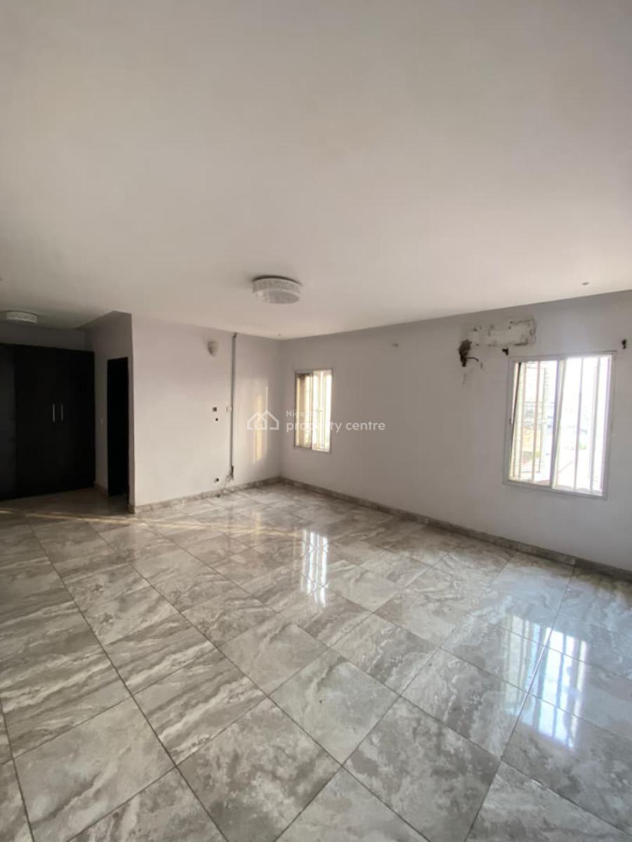 Fully Serviced and Spacious 4 Bedroom Terrace Duplex, Osapa, Lekki, Lagos, Terraced Duplex for Rent