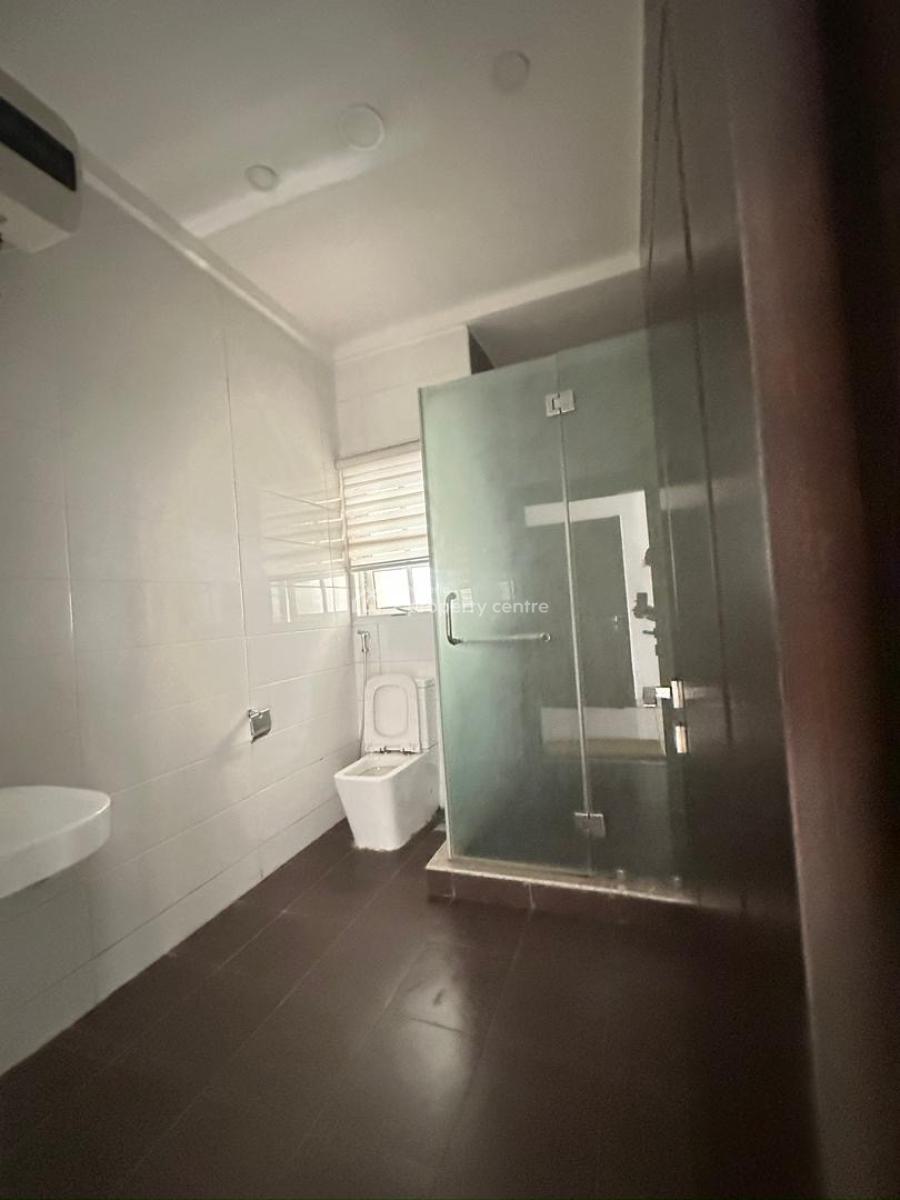 Extremely Spacious 3 Bedroom Apartment & Bq, Lekki Phase 1, Lekki, Lagos, Flat / Apartment for Rent