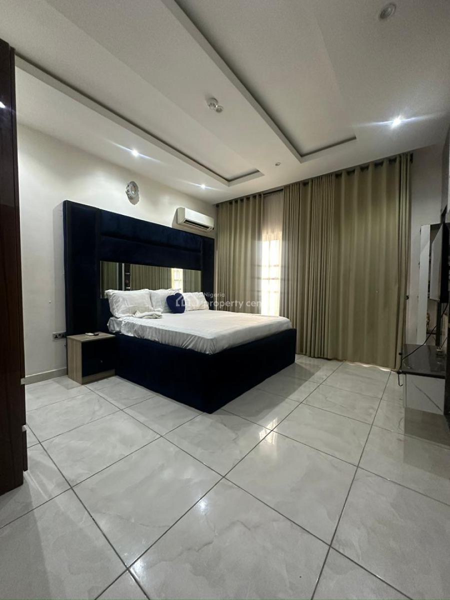 Extremely Spacious 3 Bedroom Apartment & Bq, Lekki Phase 1, Lekki, Lagos, Flat / Apartment for Rent